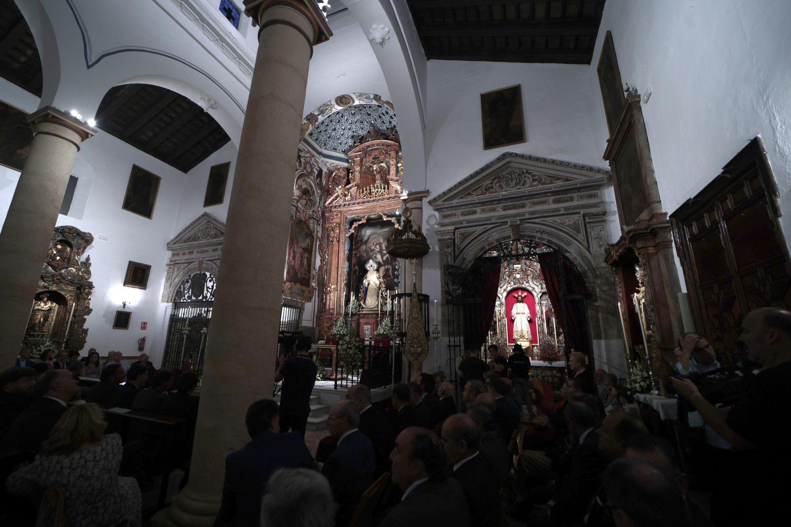 Imágenes de la reapertura de la iglesia de Santiago