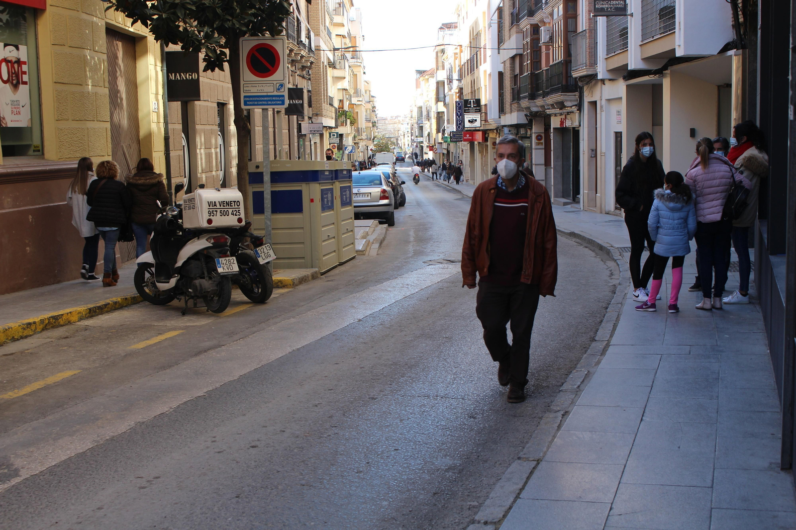 Fotografías: Lucena afronta un nuevo cierre perimetral
