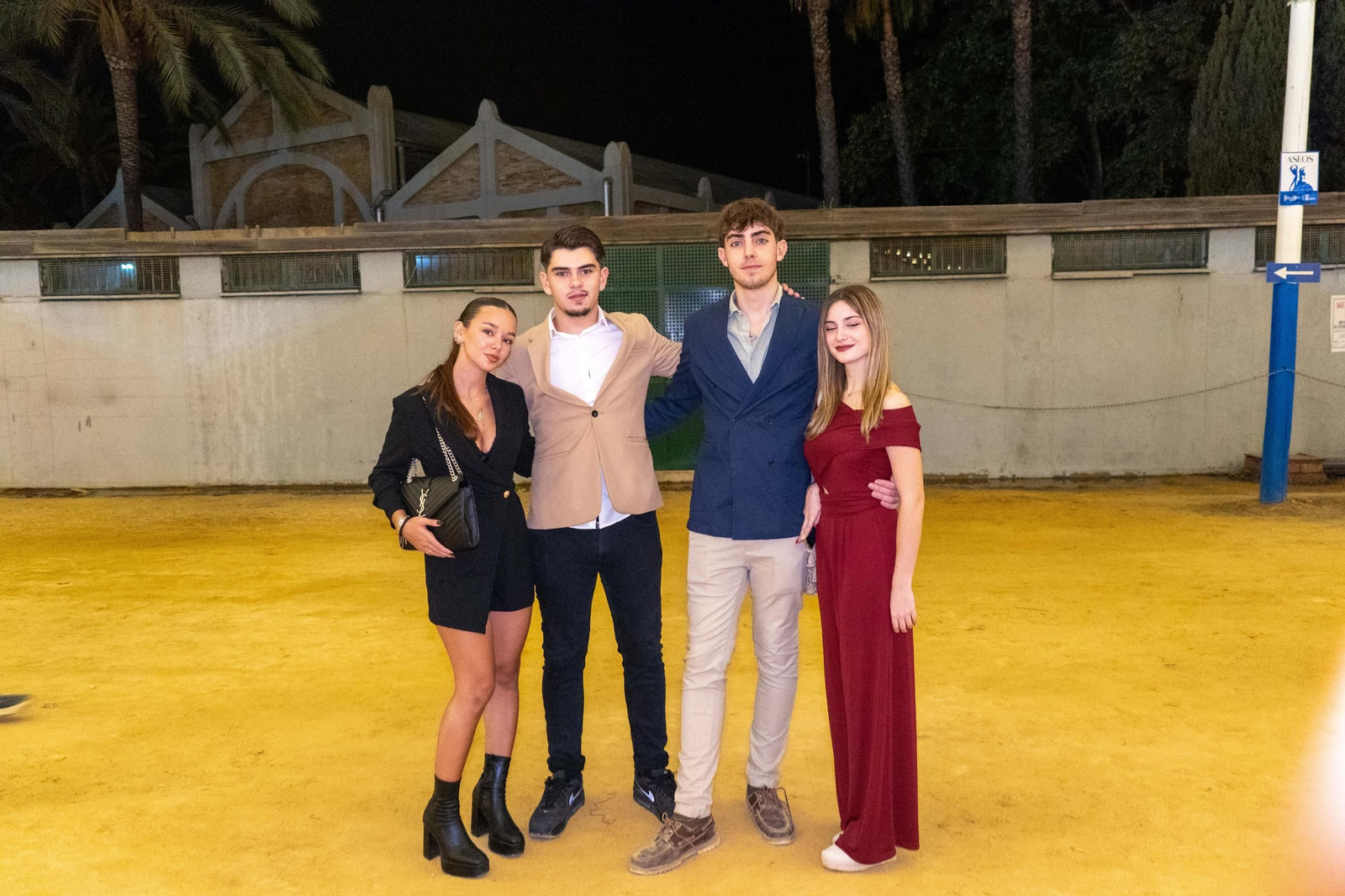 Imágenes del ambiente del ambiente de la noche del domingo en la Feria de Otoño y del Caballo 2025 de Huelva