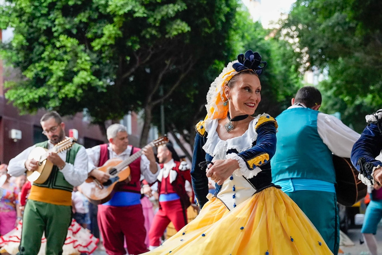 Así se ha vivido la Batalla de Flores en la Feria de Almería