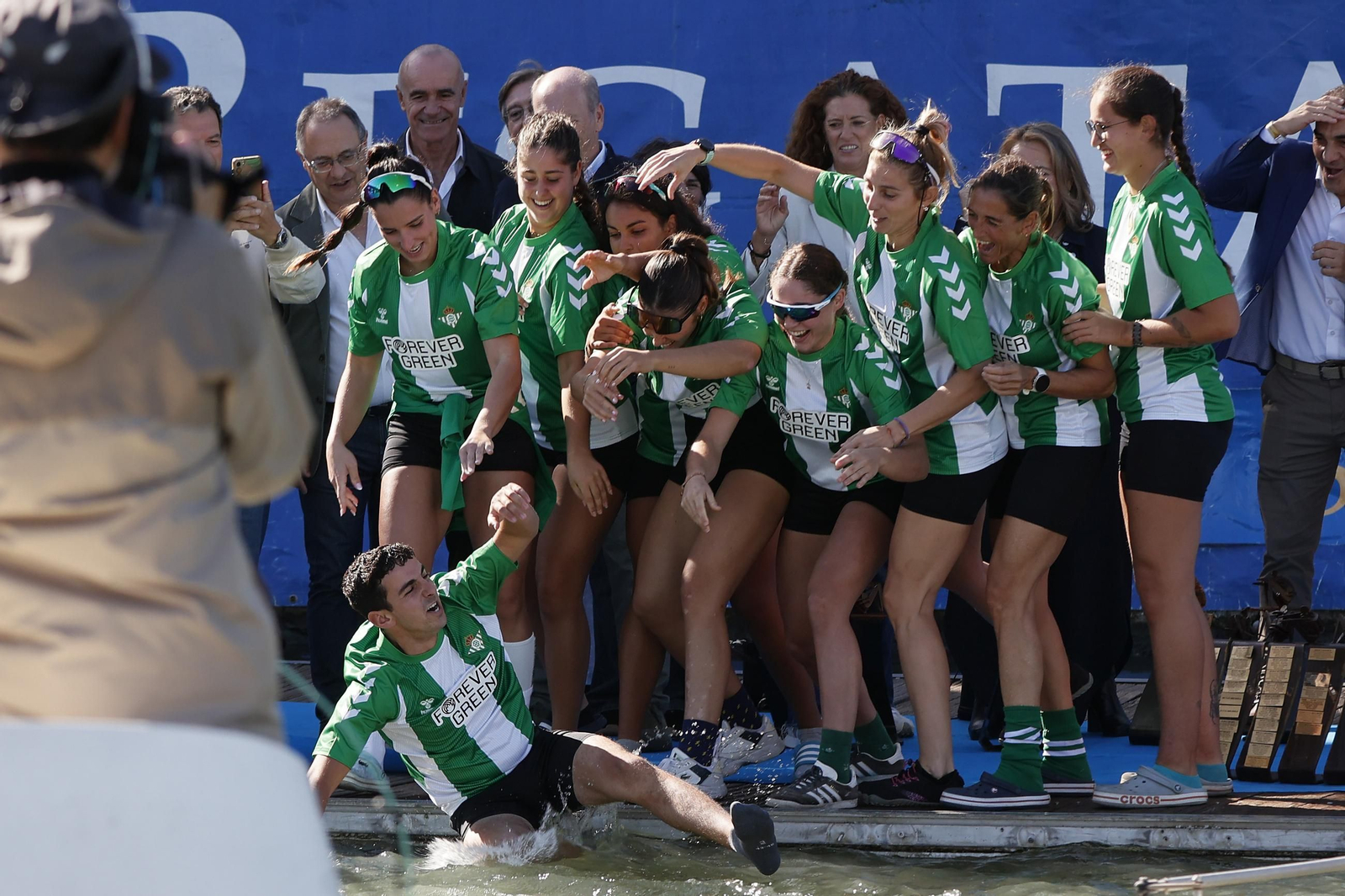 Las imágenes de la regata Sevilla-Betis