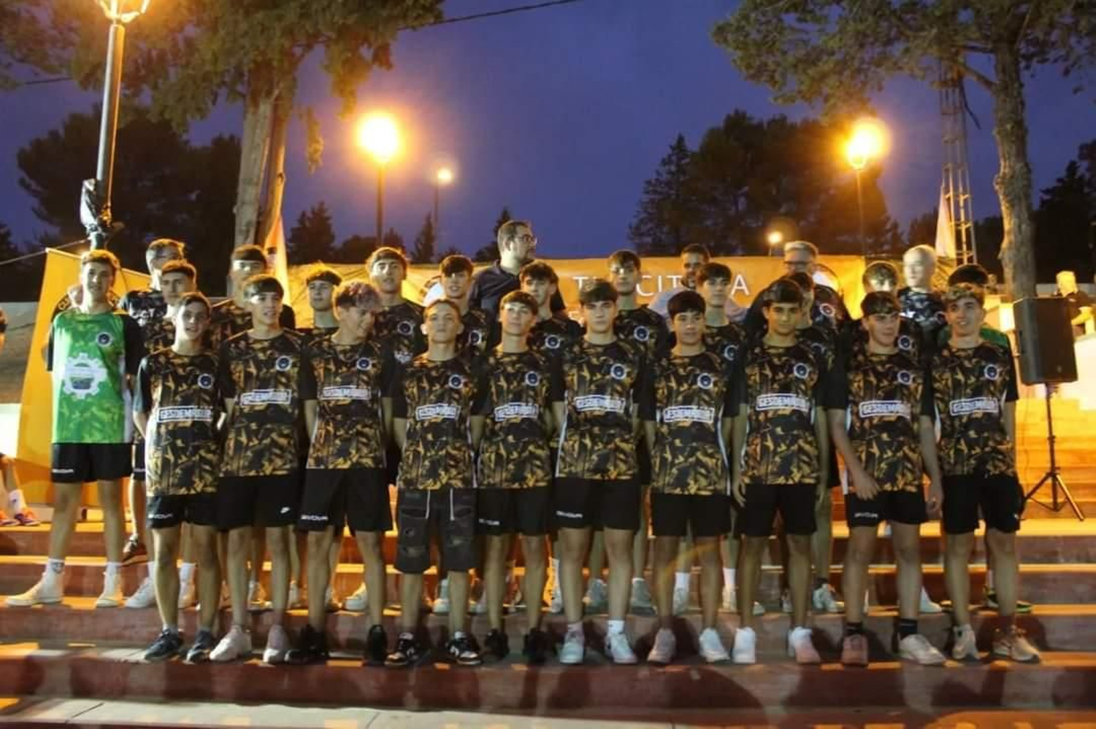 La familia naranja del Tuccitana Cultural Deportiva, en imágenes