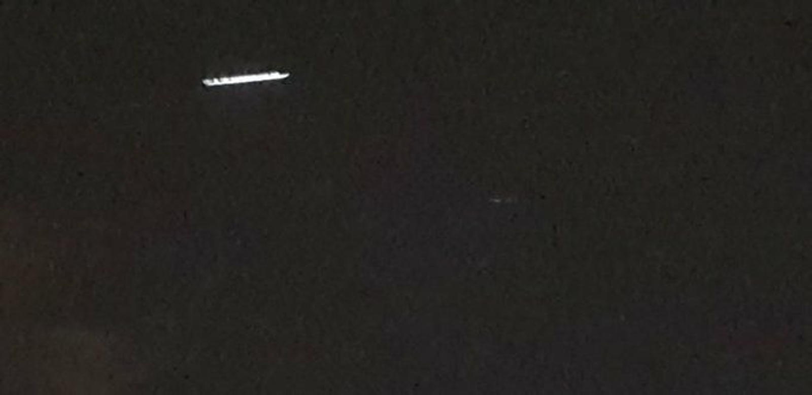 ¿Viste luces extrañas en el cielo la pasada noche?