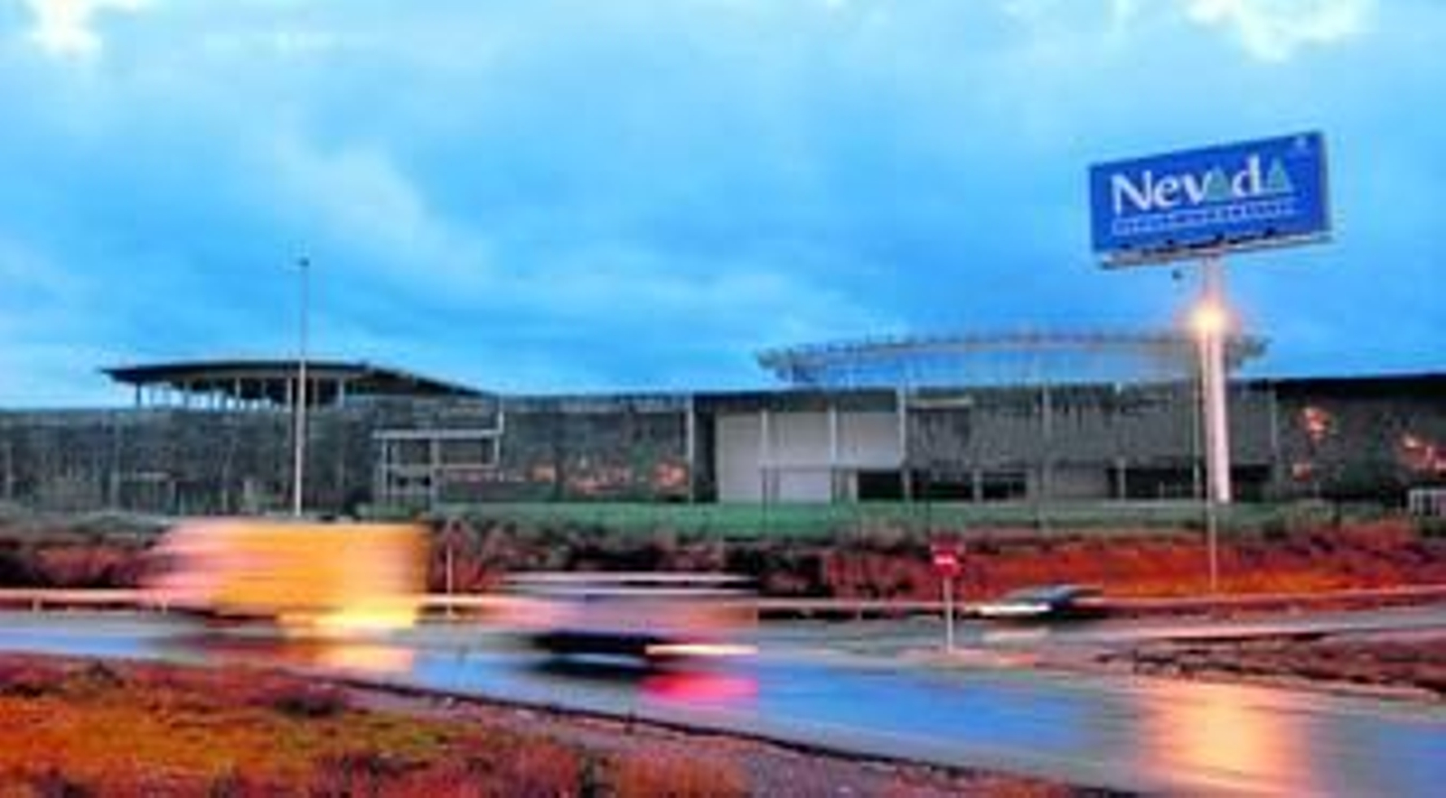El paralizado centro comercial Nevada, también llamado el Leviatán de la Vega, con seguridad el epicentro de esta enigmática historia. El paralizado centro comercial Nevada, también llamado el Leviatán de la Vega, con seguridad el epicentro de esta enigmática historia.