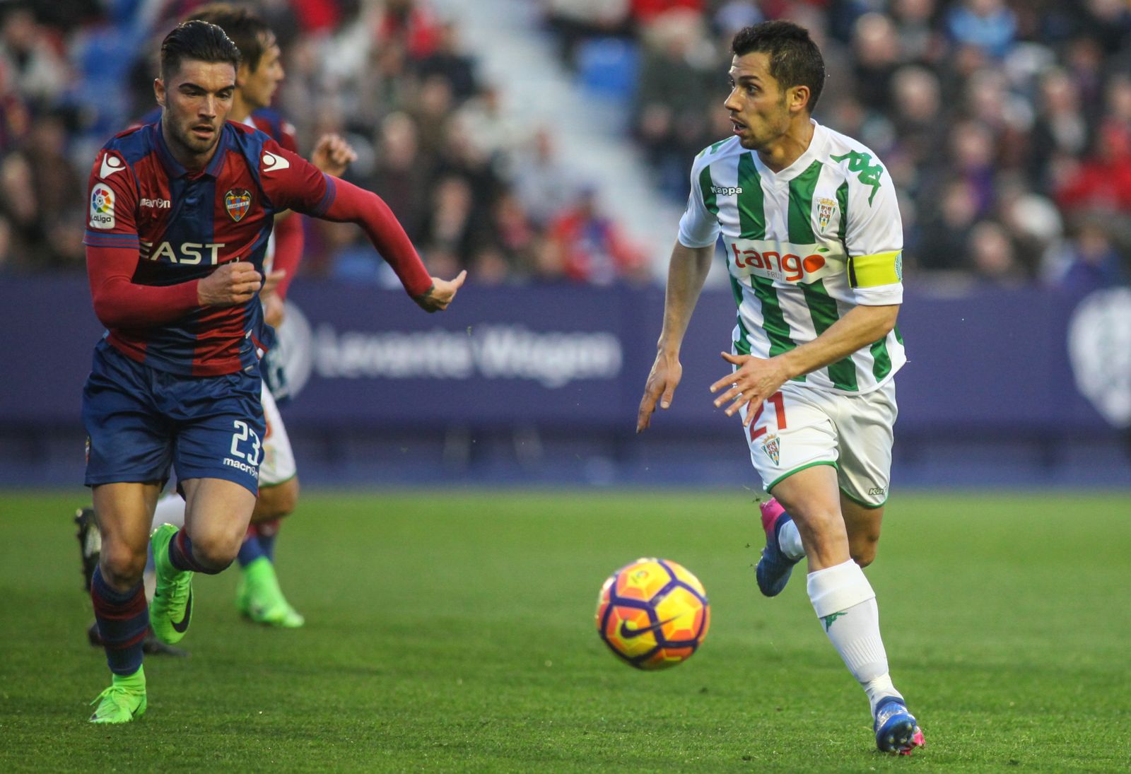 Las imágenes del Levante-Córdoba