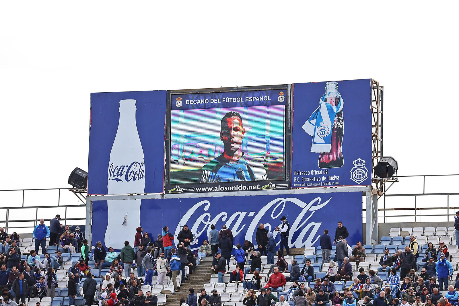 Ambiente en las gradas del Recreativo de Huelva vs AD Ceuta FC
