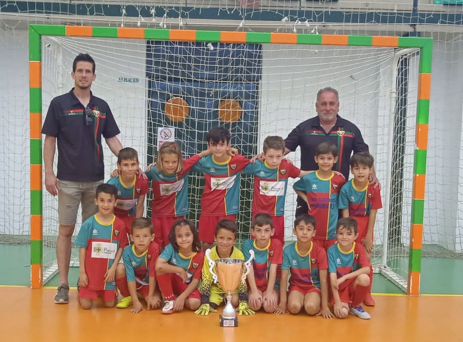 Imágenes de los equipos campeones de Almería de fútbol y fútbol sala