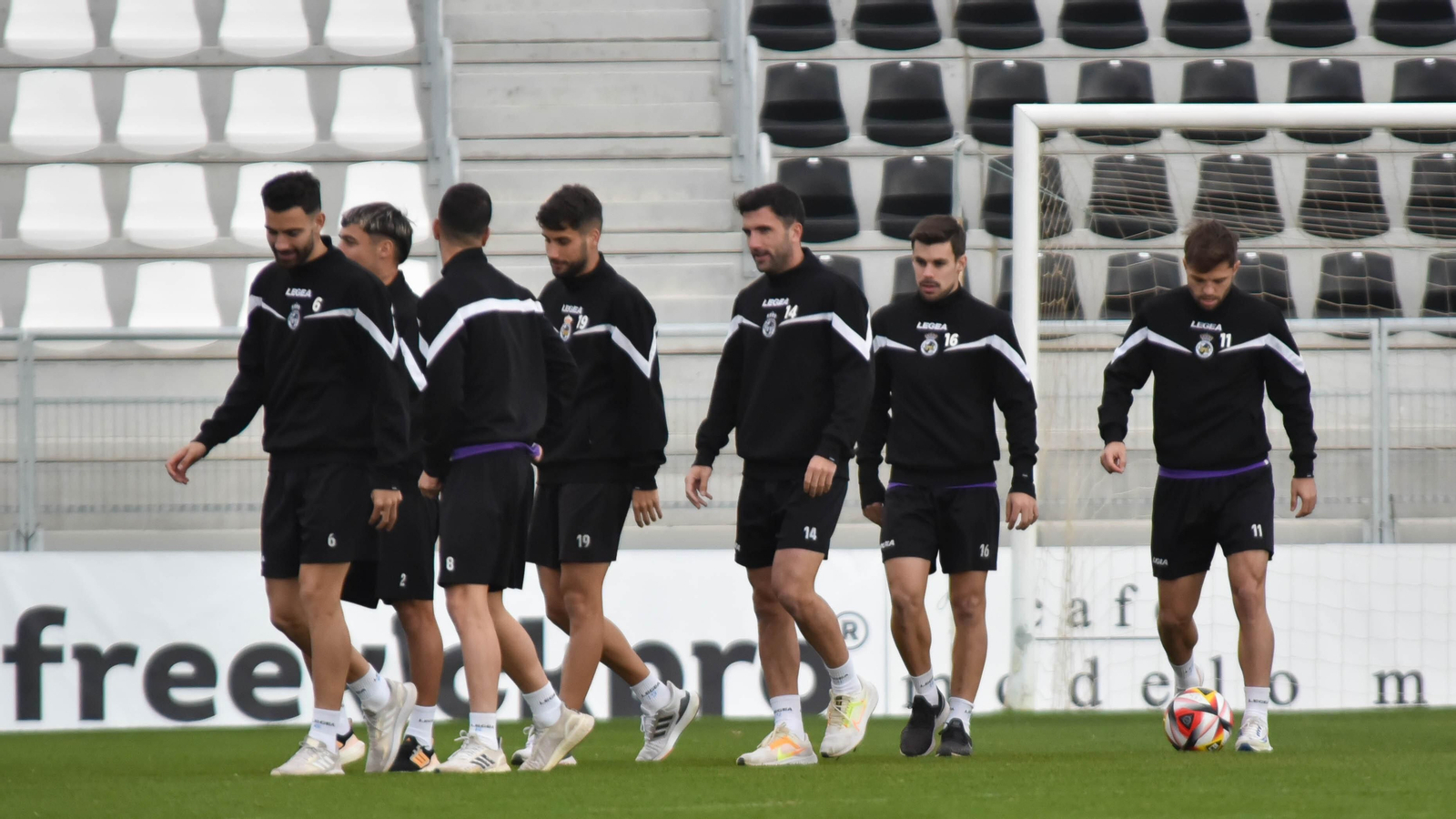 Las fotos del primer entrenamiento de Moi Parra con la Balona