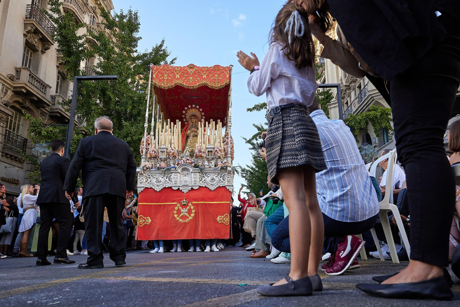 La celebración de la Procesión Magna de Granada, en imágenes