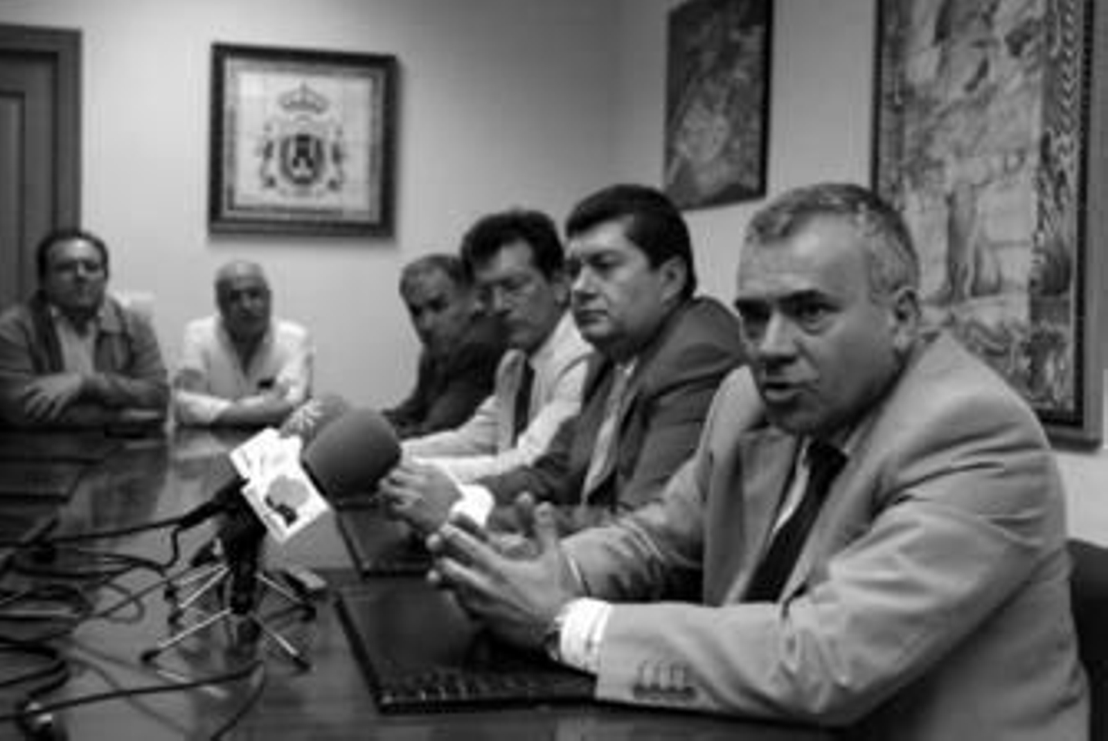 Responsables de Green Fuel Andalucía y el alcalde barreño, durante la presentación del proyecto.