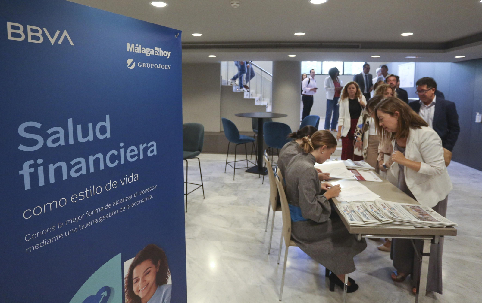 Las fotos del encuentro 'Salud financiera como estilo de vida' organizado por 'Málaga Hoy' y patrocinado por BBVA. Las fotos del encuentro 'Salud financiera como estilo de vida' organizado por 'Málaga Hoy' y patrocinado por BBVA.