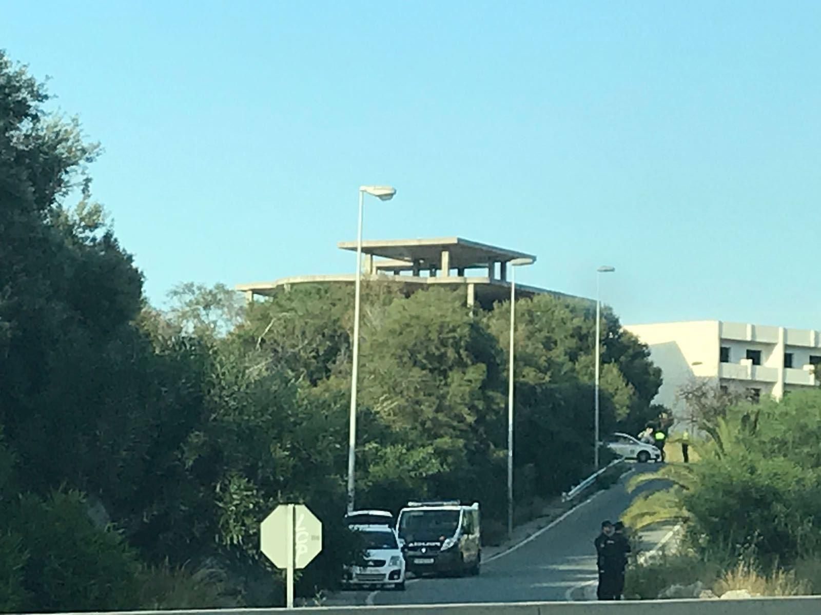 Urbanización Bahía de Marbella, donde apareció el cadáver.