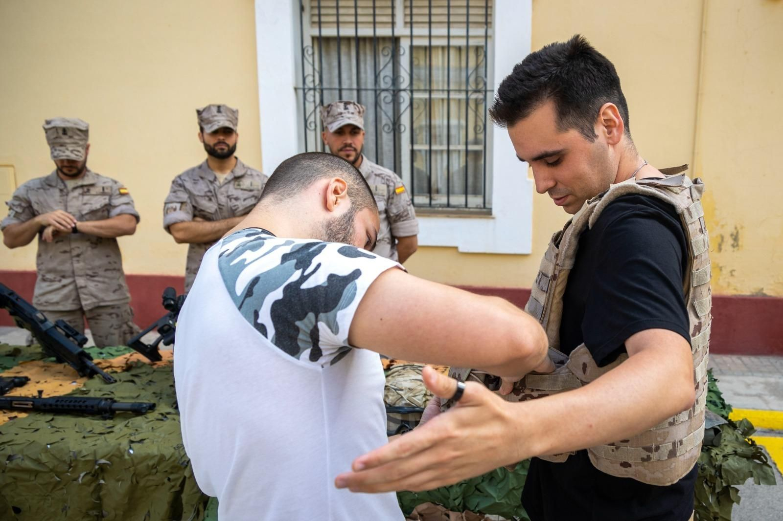Las imágenes de la celebración del Día de las Fuerzas Armadas en San Fernando