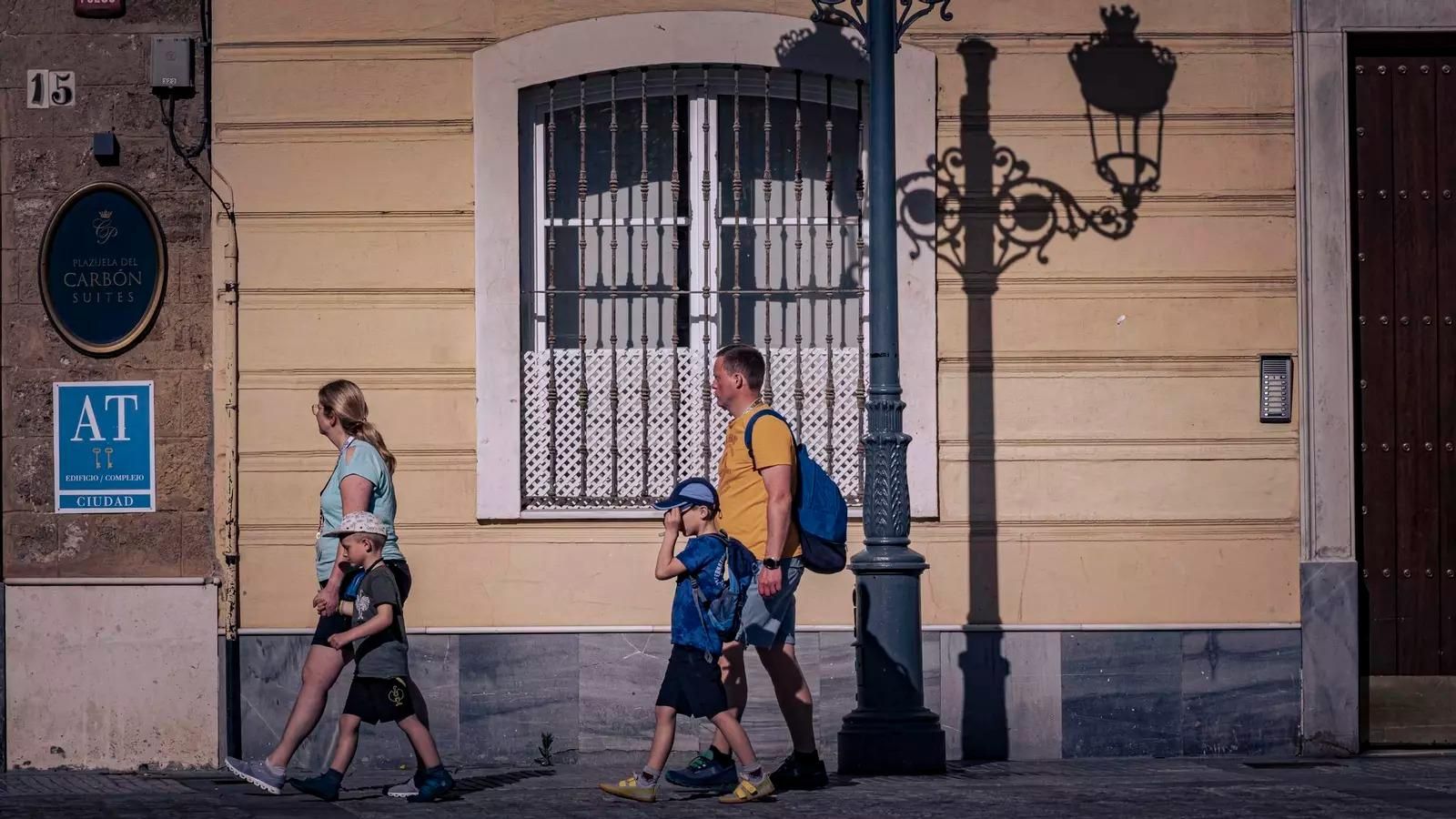 La UCA y la Diputación convocan la V edición de los Premios AURA a la excelencia investigadora en turismo sostenible