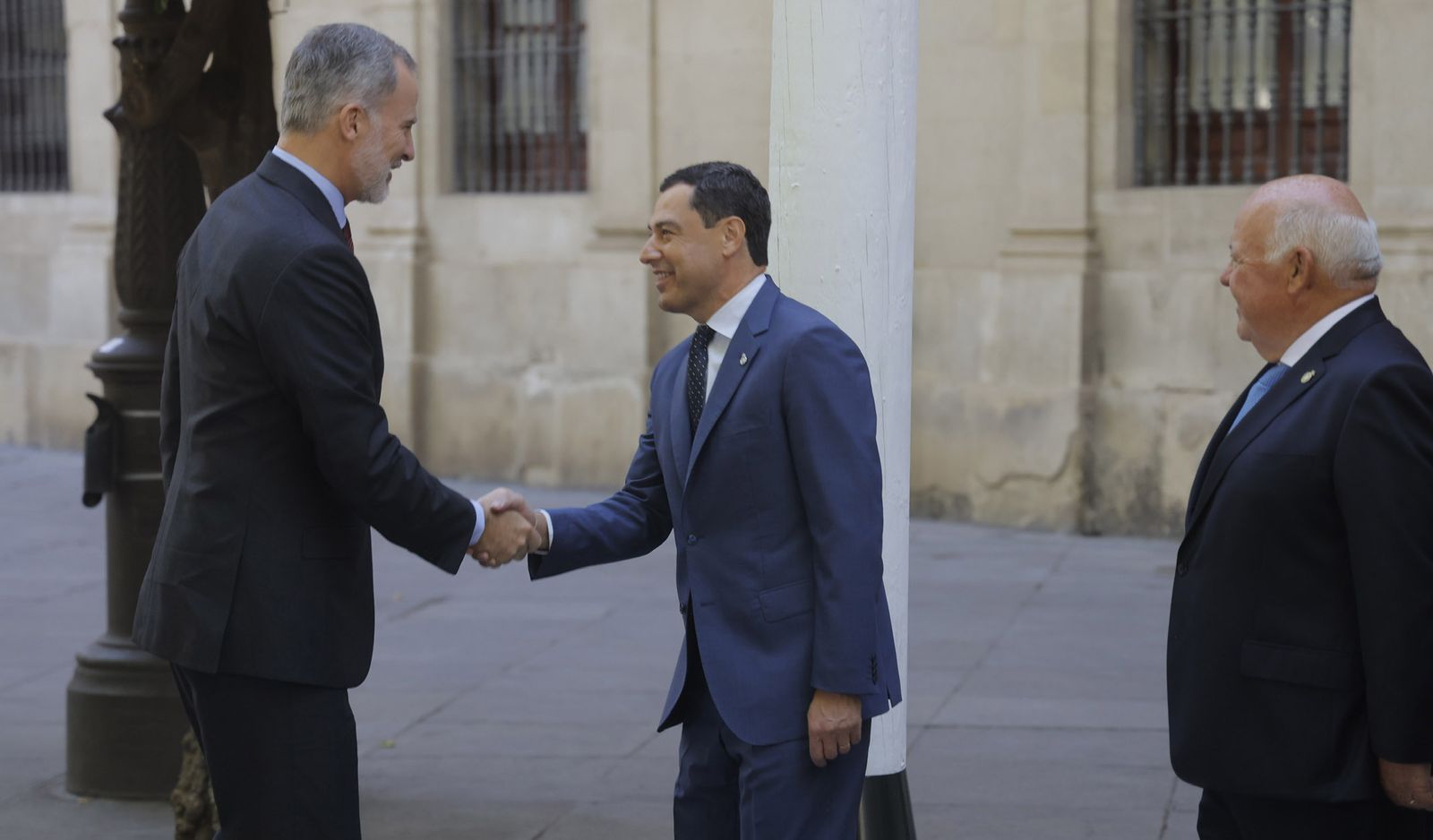 Su Majestad el Rey recibe el IX “Premio contra el Terrorismo Alberto Jiménez Becerril, todas las imágenes