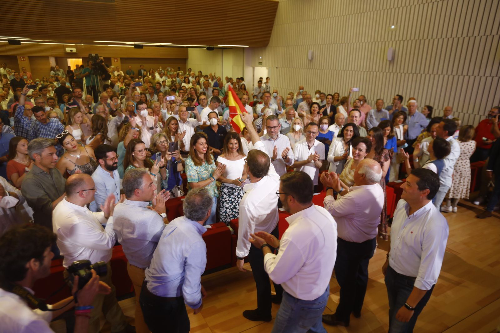 La visita de Núñez-Feijóo a Córdoba, en imágenes