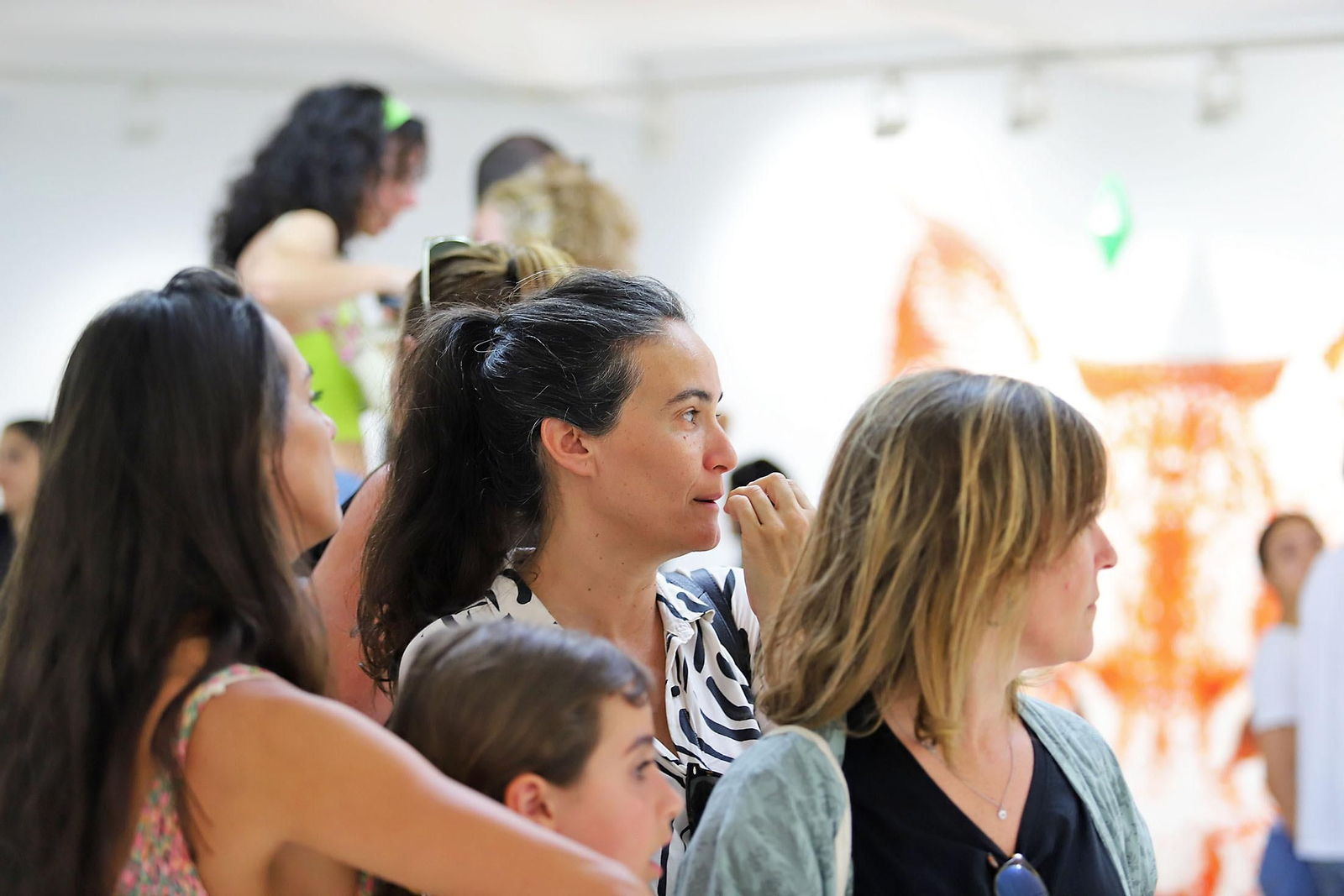 Imágenes de la exposición del artista onubense Wild Welva titulada 'El adiós, el comienzo y todo lo demás'.