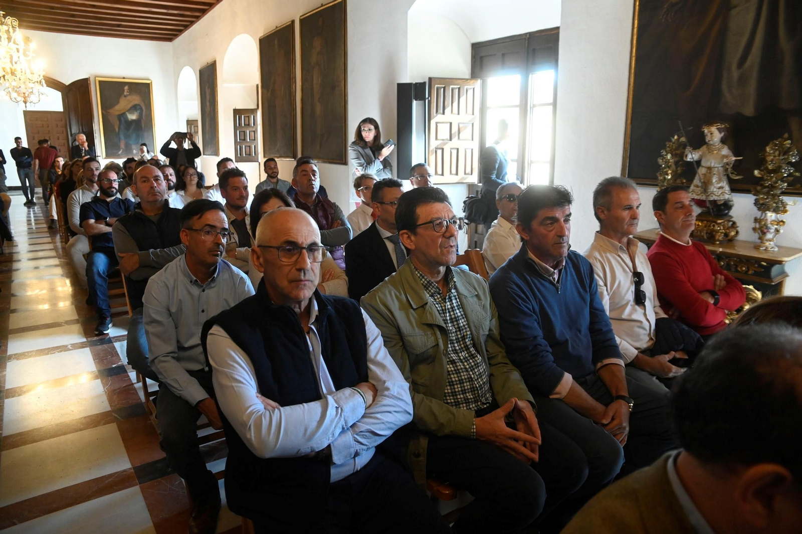 El reconocimiento a quienes lucharon contra el incendio de la Mezquita de Córdoba, en imágenes