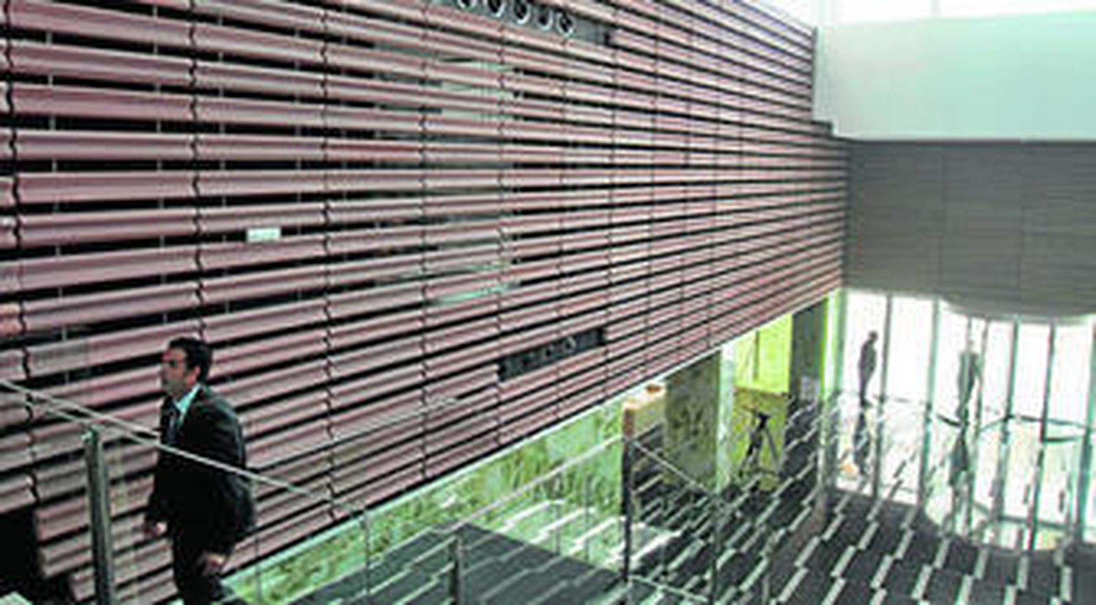 Imagen del hall del renovado Parador Atlántico.