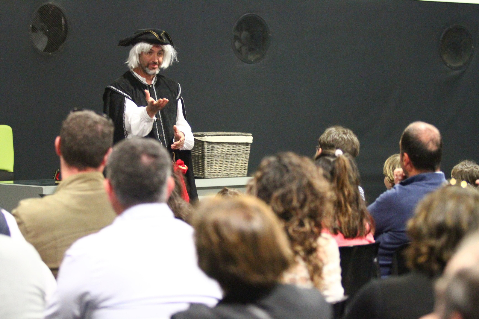 Imágenes del día de puertas abiertas en el muelle de las Carabelas
