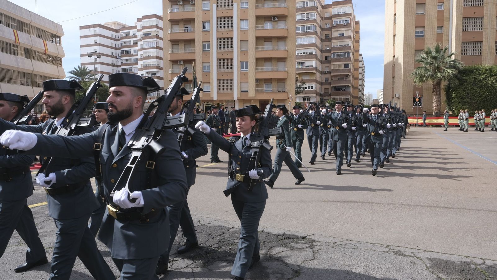Las imágenes de la toma de posesión del nuevo coronel jefe de la Guardia Civil de Almería