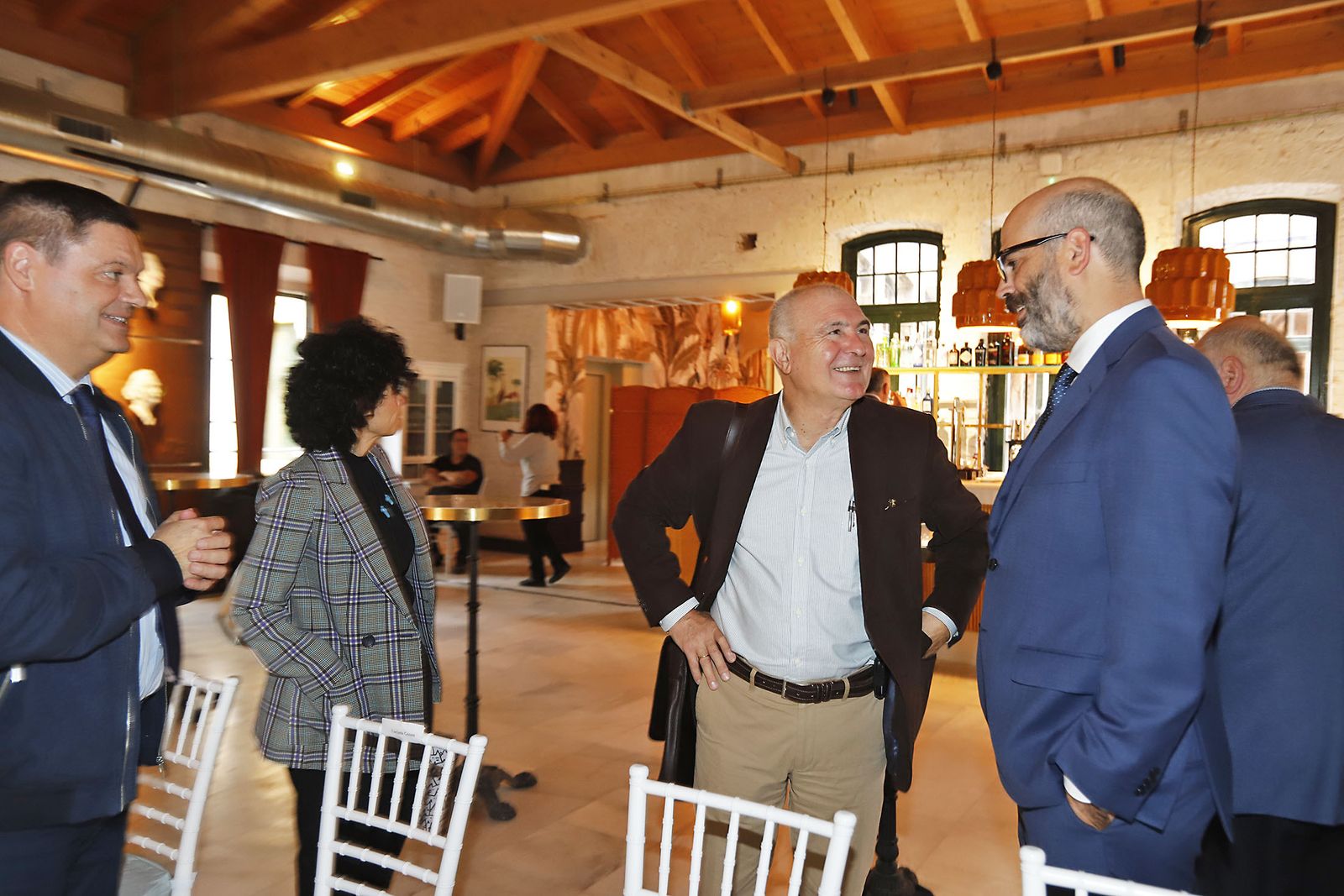 Imágenes de la recepción del Foro Gerardo Rojas de Huelva Información