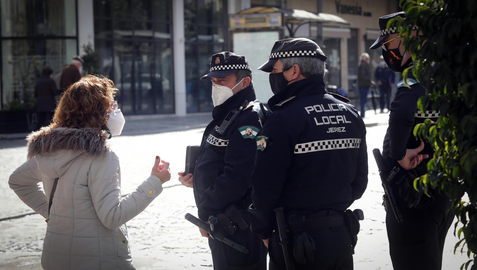 Coronavirus, imágenes del primer día de cierre de la Hostelería y comercios no esenciales en Jerez
