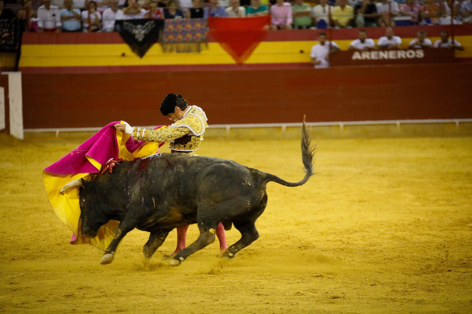 Imágenes de la corrida de toros en Roquetas de Mar