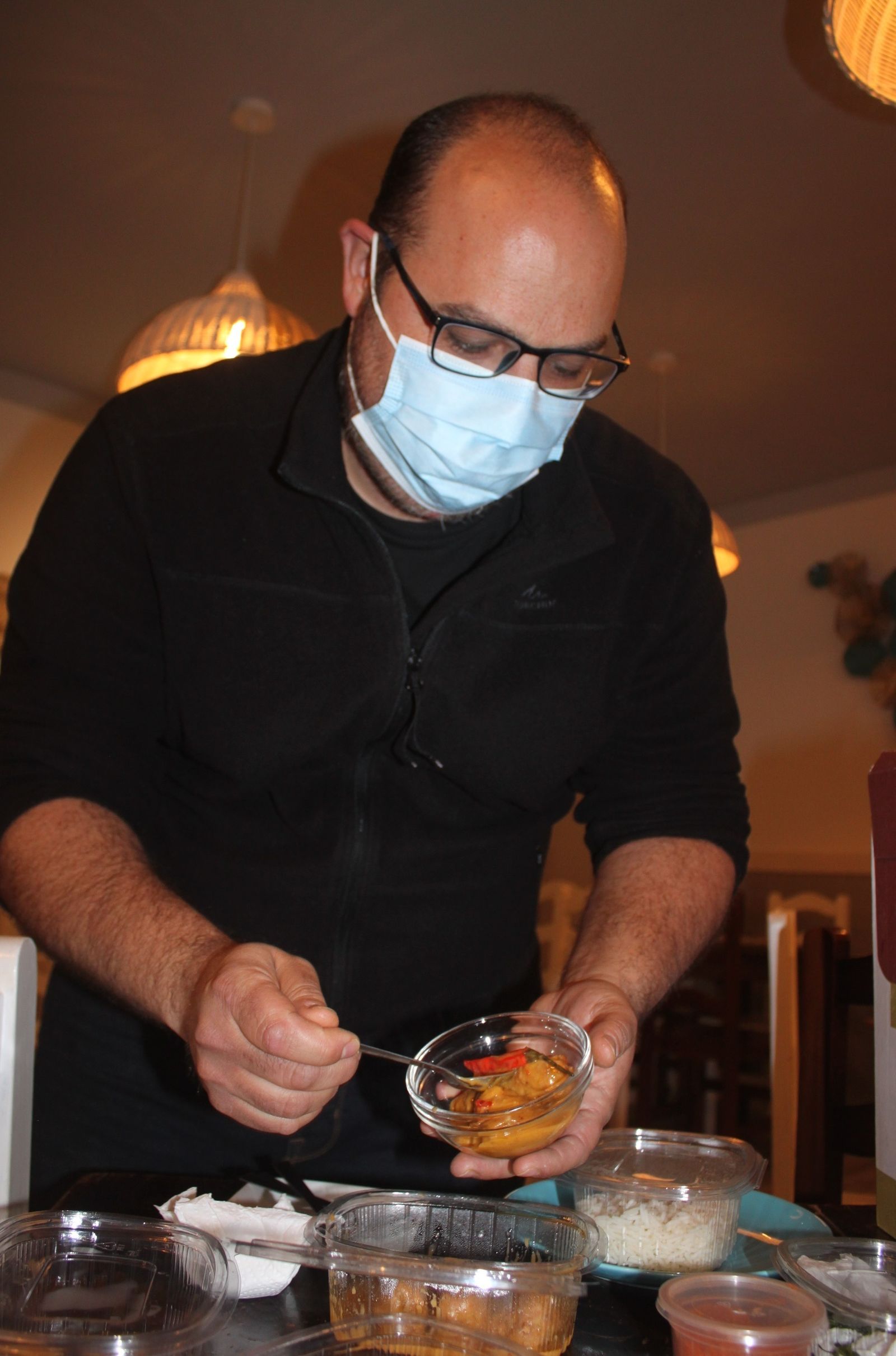 Momento de la preparación de Lima Limón de su propuesta para Las Albóndigas Contraatacan.