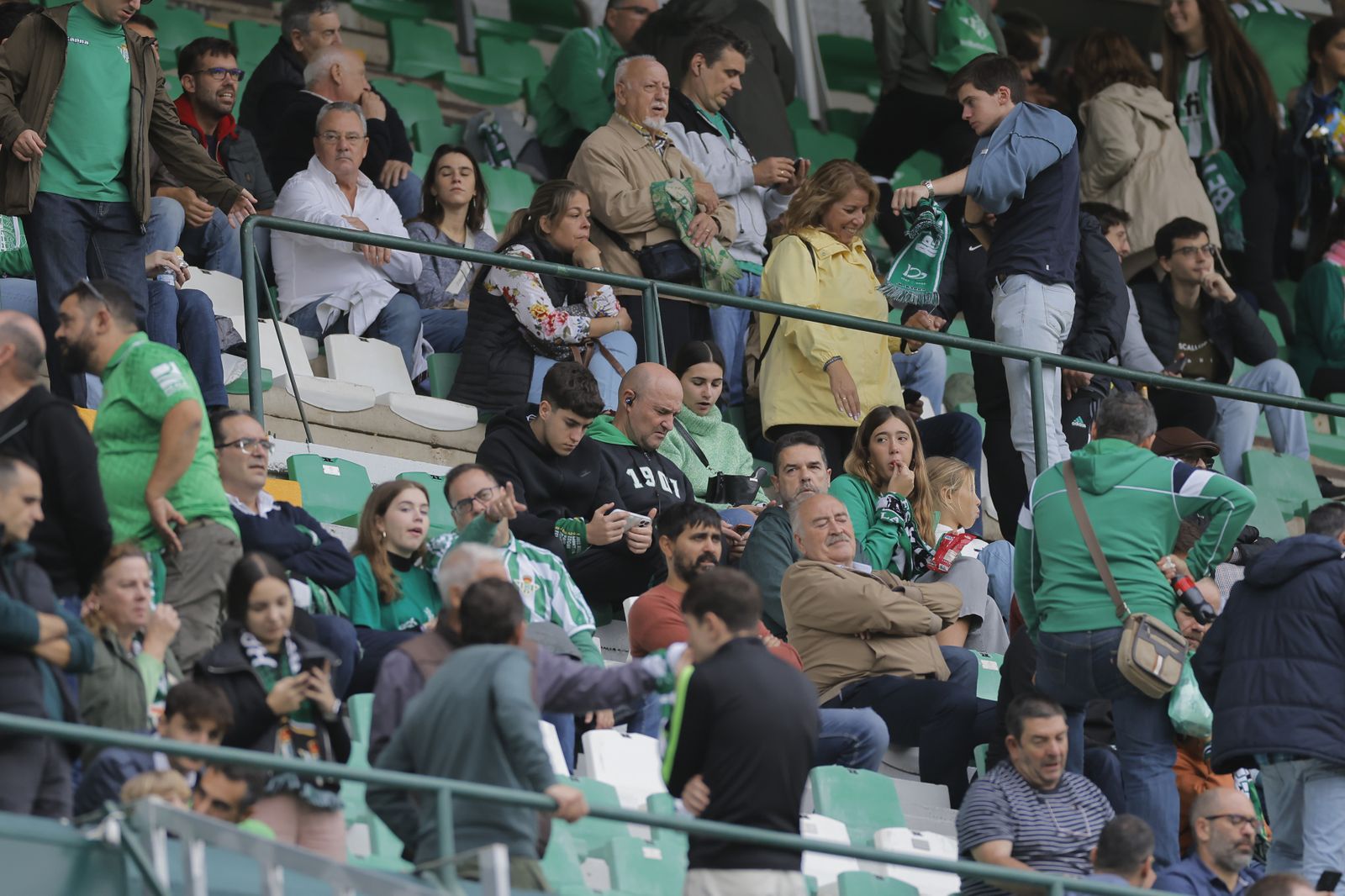 Búscate en las fotos del Betis-Mallorca