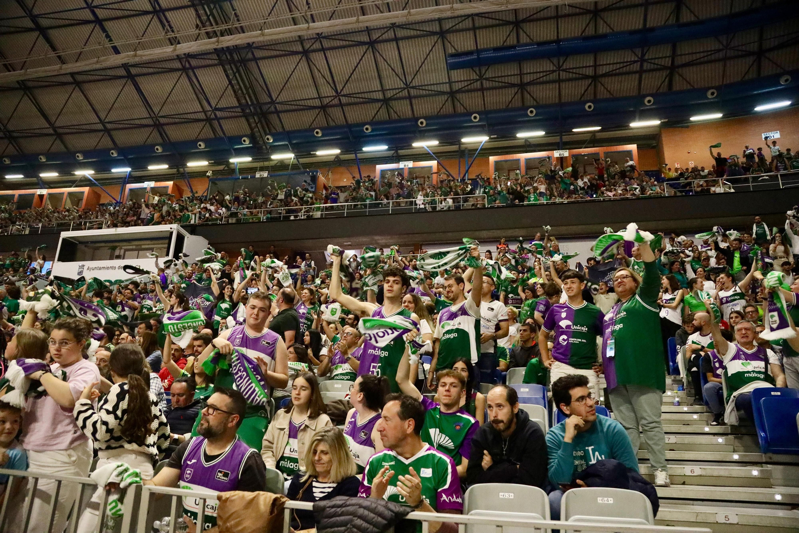 Búscate en la fiesta del Carpena tras ganar la BCL | Lenovo Tenerife - Unicaja