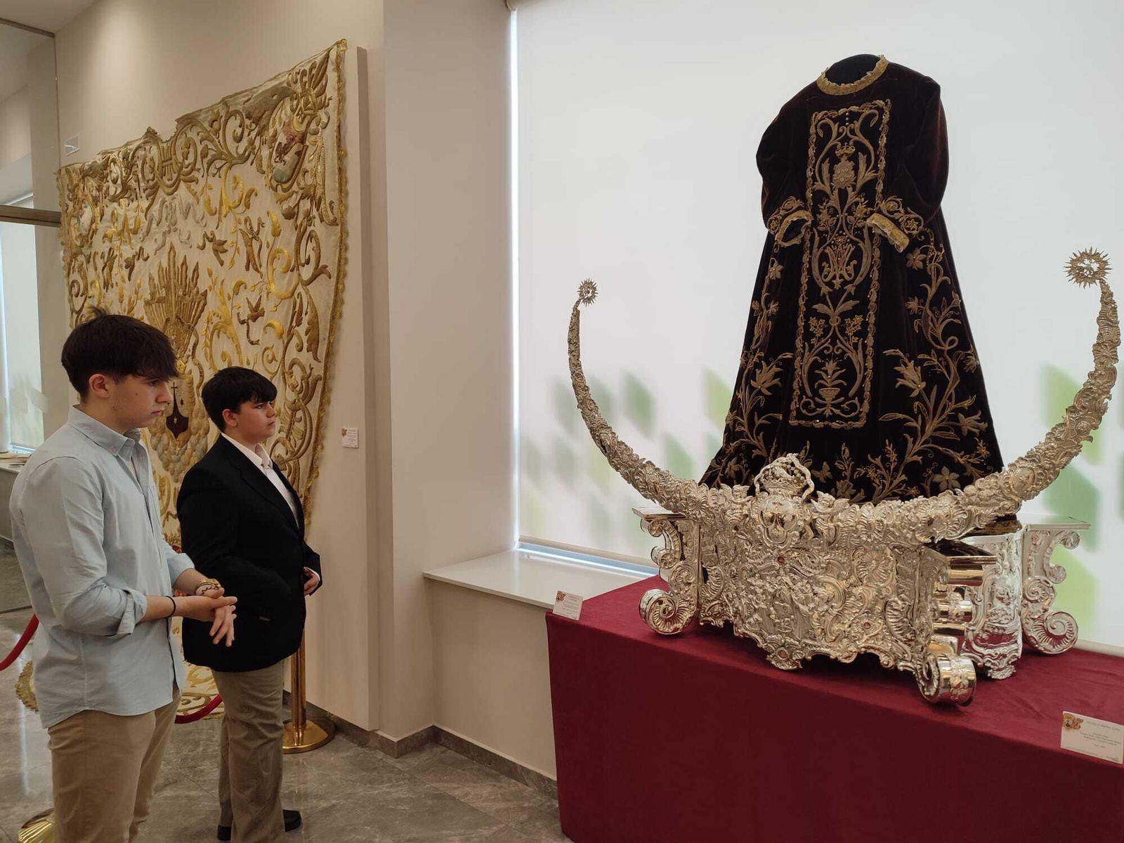 Las mejores fotos de la exposición del 25 aniversario del Carmen de San Cayetano de Córdoba