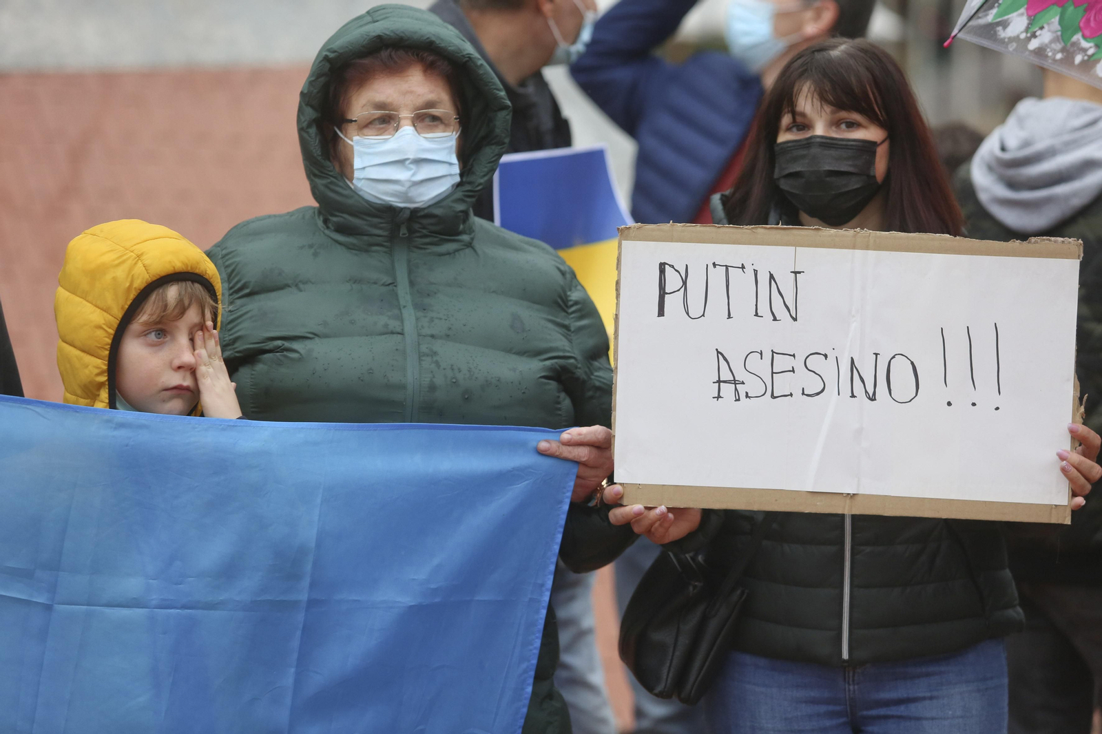 Las fotos de la concentración en Málaga para implorar la paz