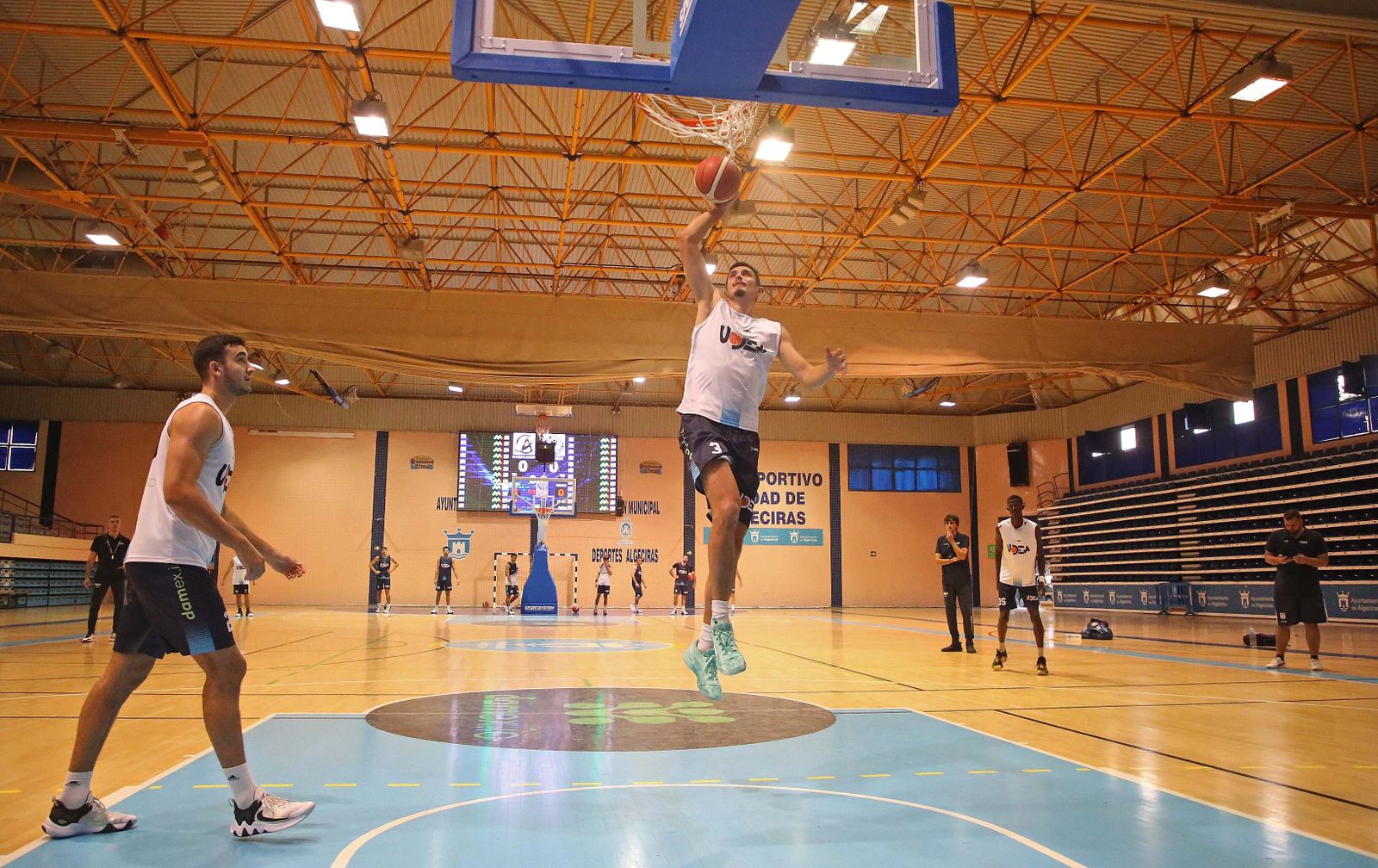 Fotos del entrenamiento de UDEA previo al inicio de liga