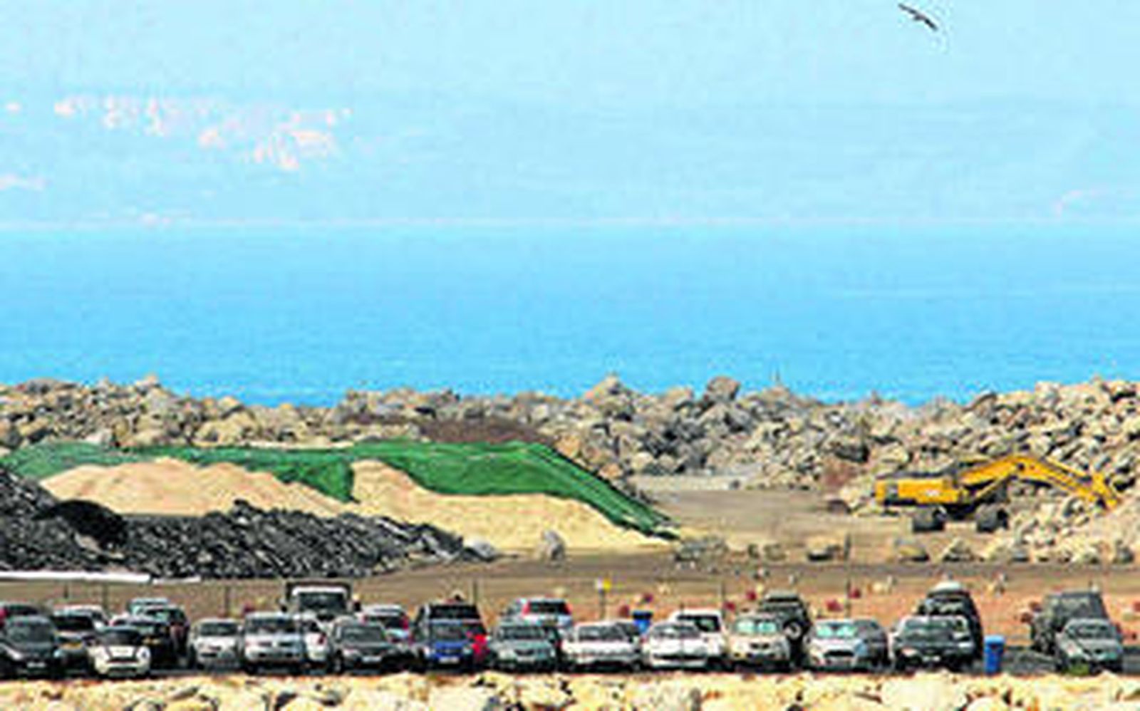 Arena procedente de la duna de Valdevaqueros depositada en la cara este del peñón de Gibraltar.