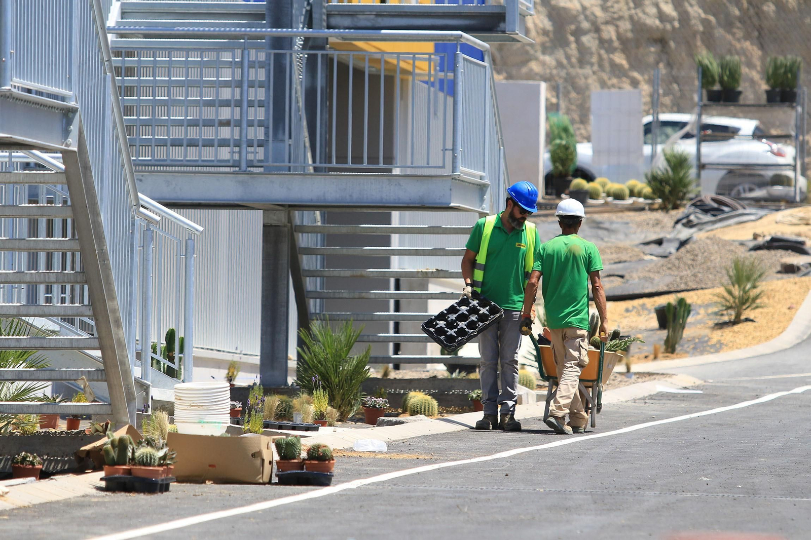 Últimos preparativos del Ikea antes de la inauguración