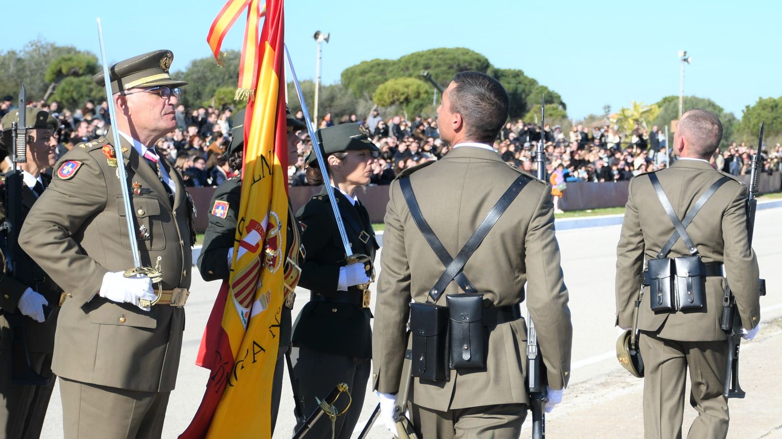 Jura de bandera de 514 alumnos en Camposoto.