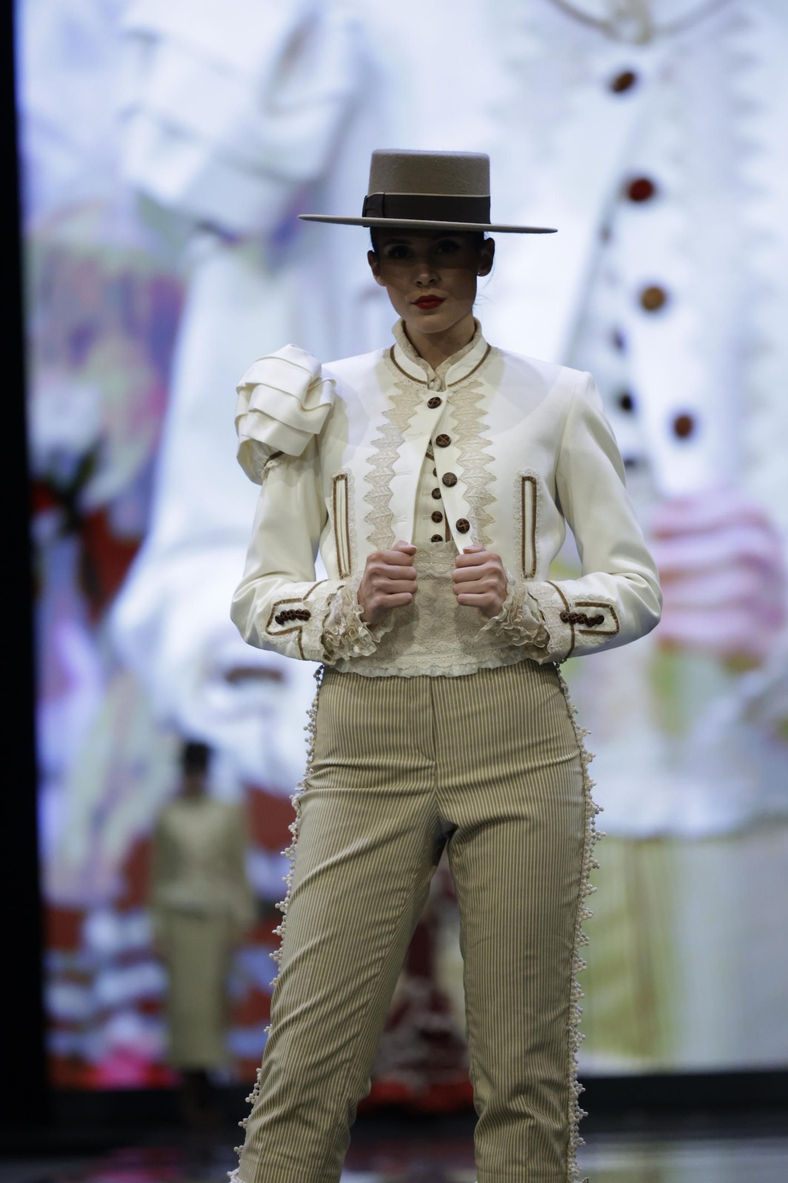 El desfile de Aurora Gaviño en SIMOF 2025, todas las fotos