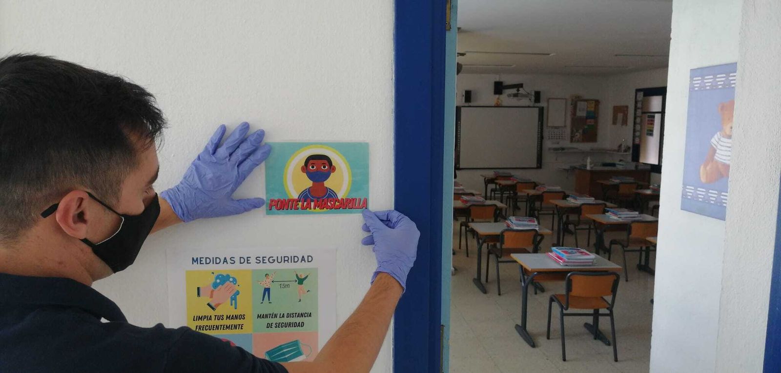 El profesorado del colegio Bahía prepara la vuelta a las aulas