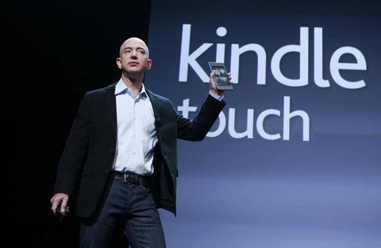 Amazon presenta los nuevos modelos de Kindle, entre ellos Fire, el debut de la compañía en el mundo de los 'tablets'.

Foto: Reuters