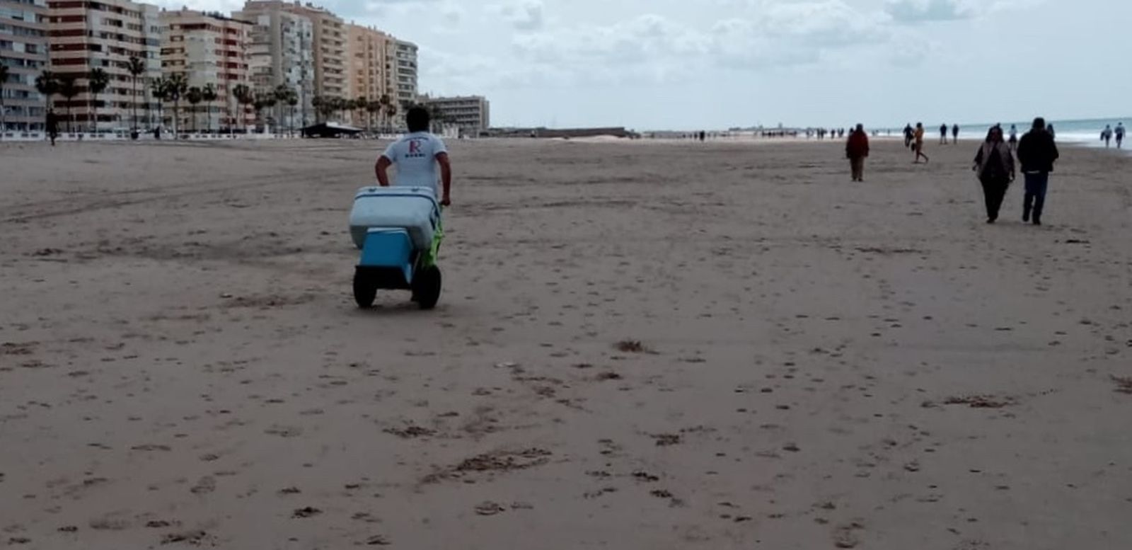 Vuelven los lateros a la playa