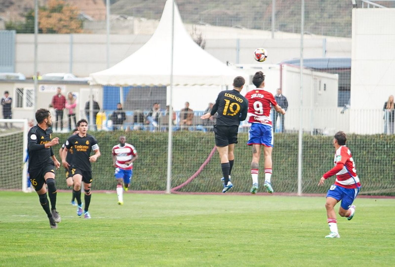Las imágenes del Recreativo Granada - Real Madrid Castilla