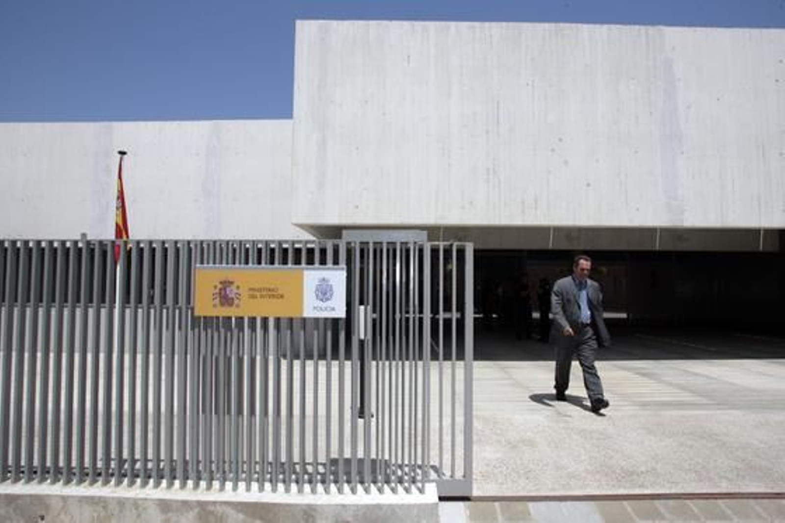 Exteriores de la comisaría.

Foto: Juan Carlos Muñoz