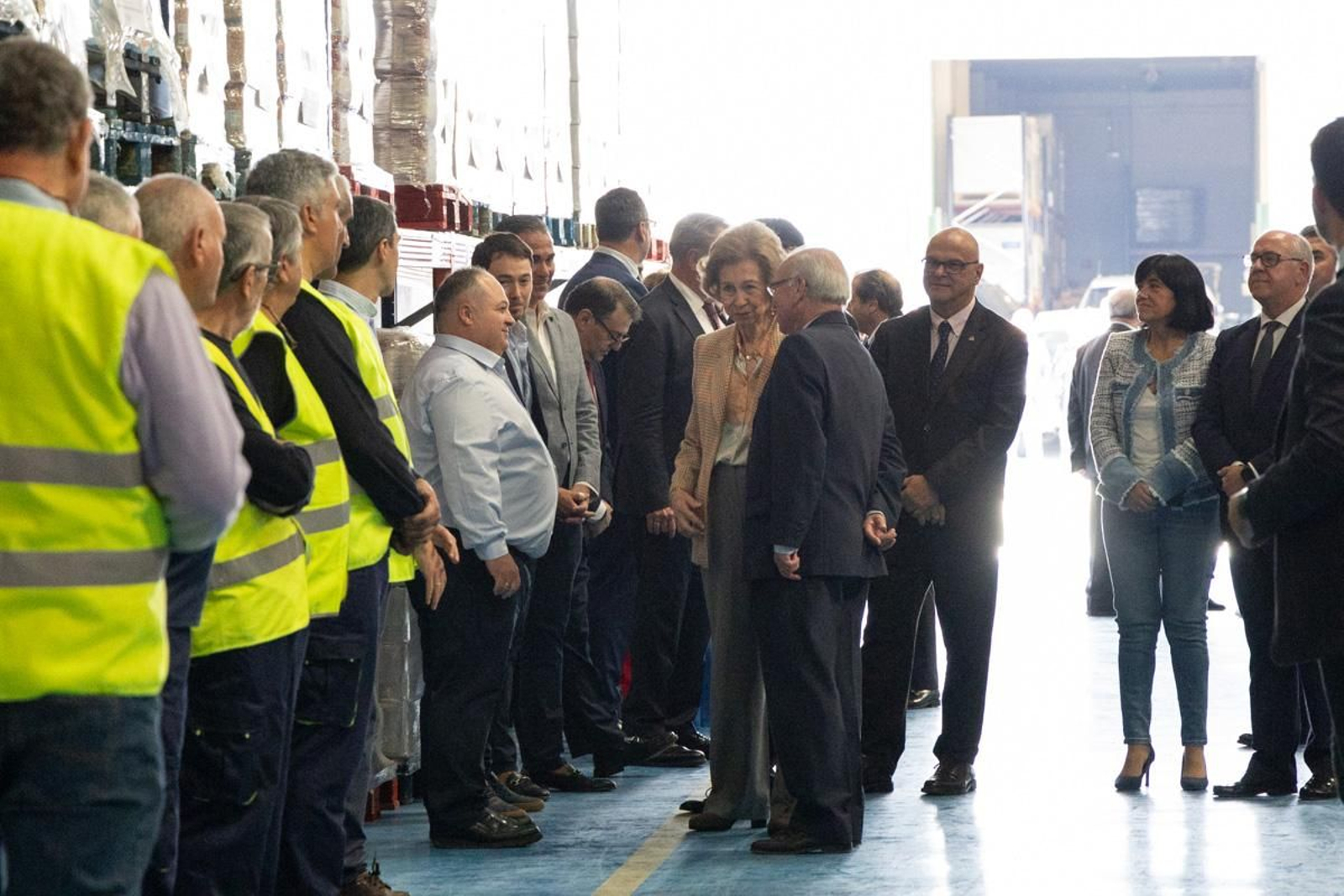 Visita de la Reina Sofía a las instalaciones del Banco de España, en imágenes