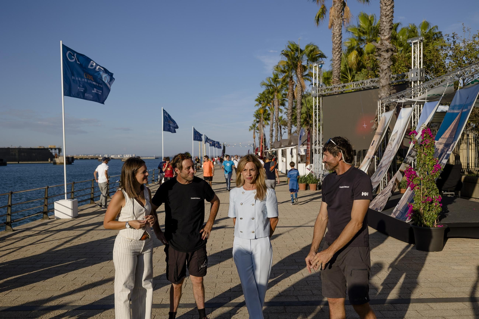 Imágenes de la apertura del Race Village de la Globe 40 en Cádiz
