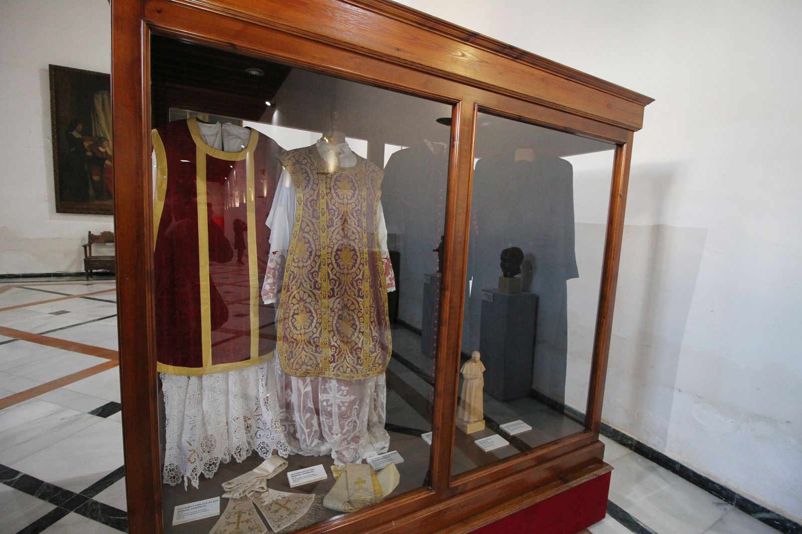 La inauguración de la exposición 'Arcipreste de Huelva, San Manuel González', en imágenes