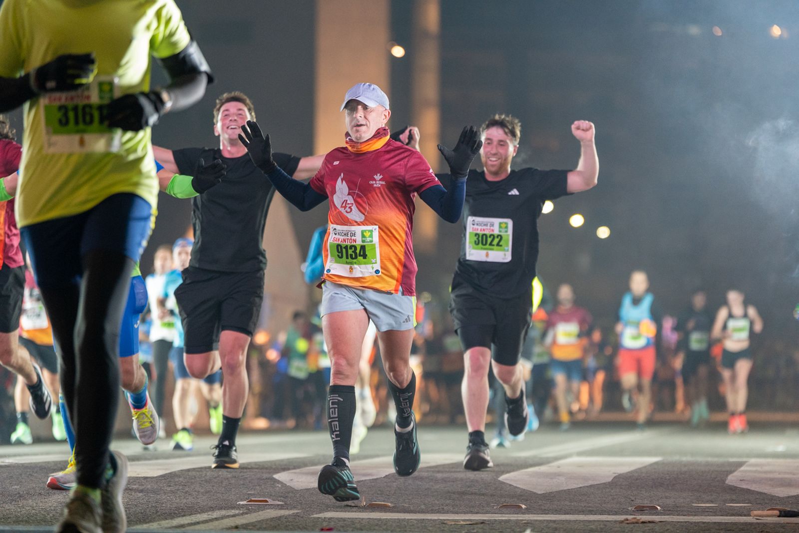 En imágenes: búscate en tu llegada a meta de la Carrera de San Antón 2026 (8)