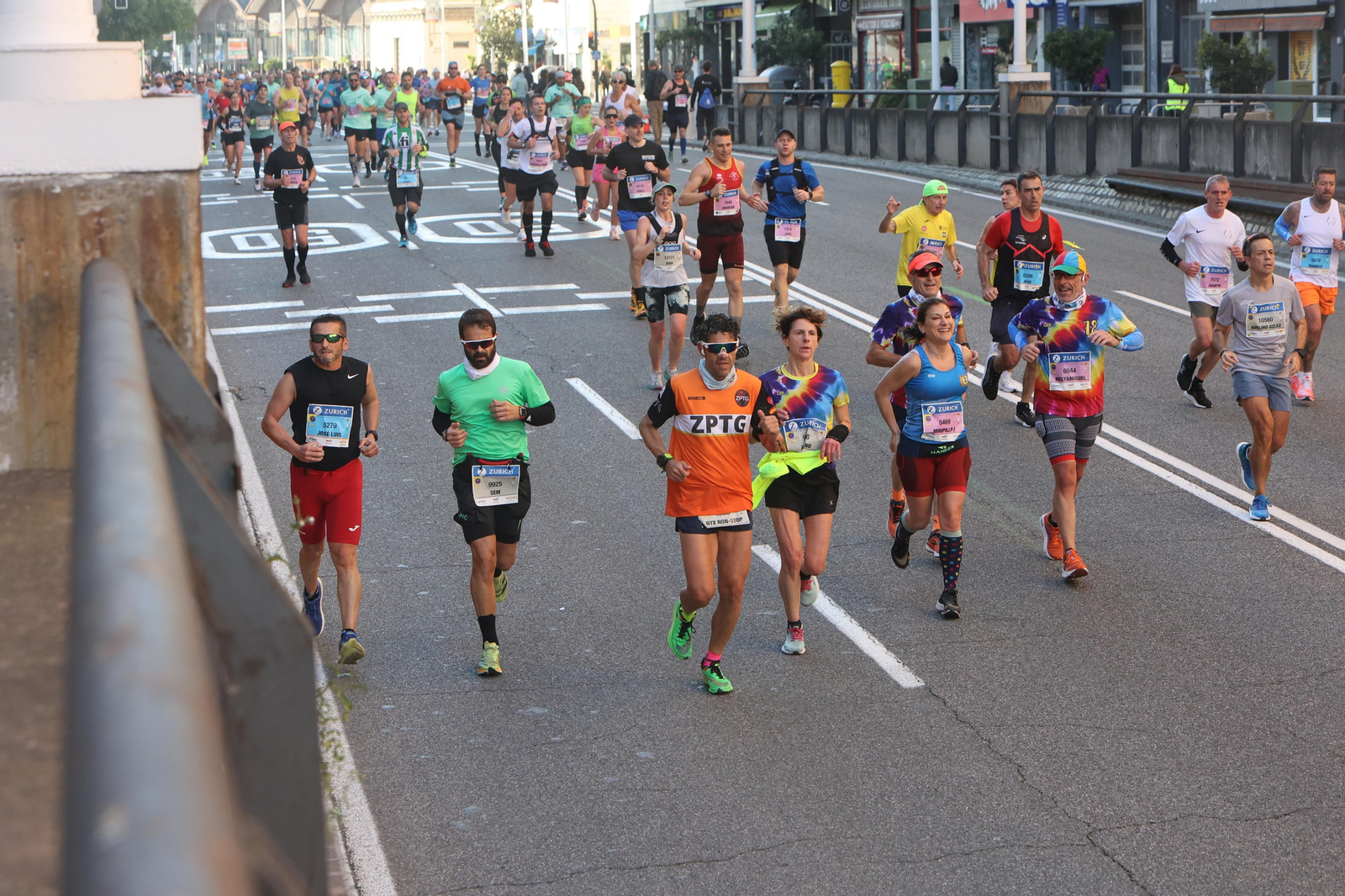 Búscate en la Zurich maratón de Sevilla