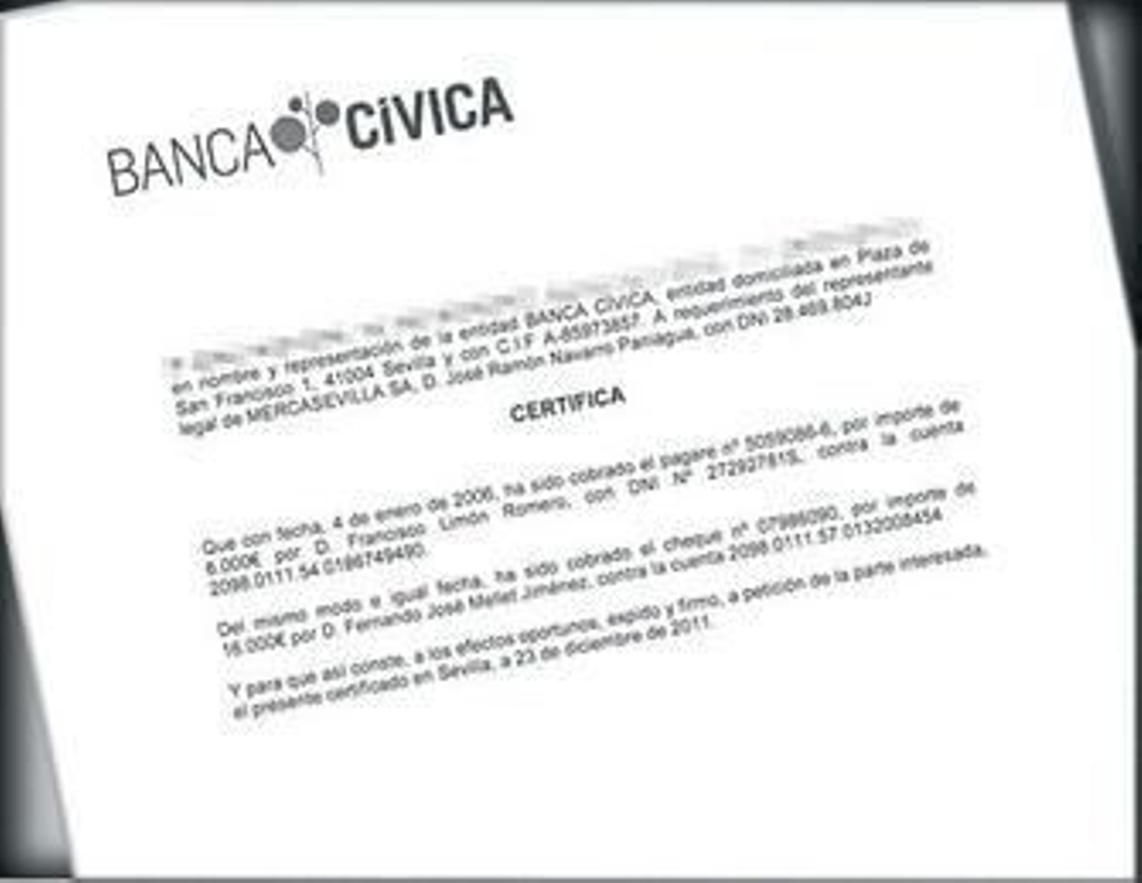 Fernando Mellet, en las puertas de los juzgados de Sevilla.