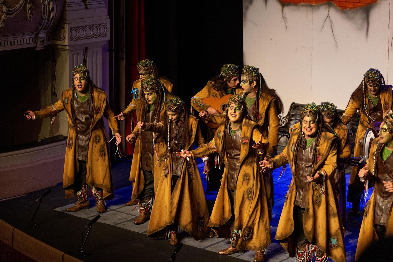 Imágenes de la actuación de la comparsa de Ayamonte "La Venenosa" en el Carnaval Colombino